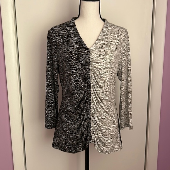 ALFINI Elegant black and white blouse. Size MEDIUM - Picture 1 of 5